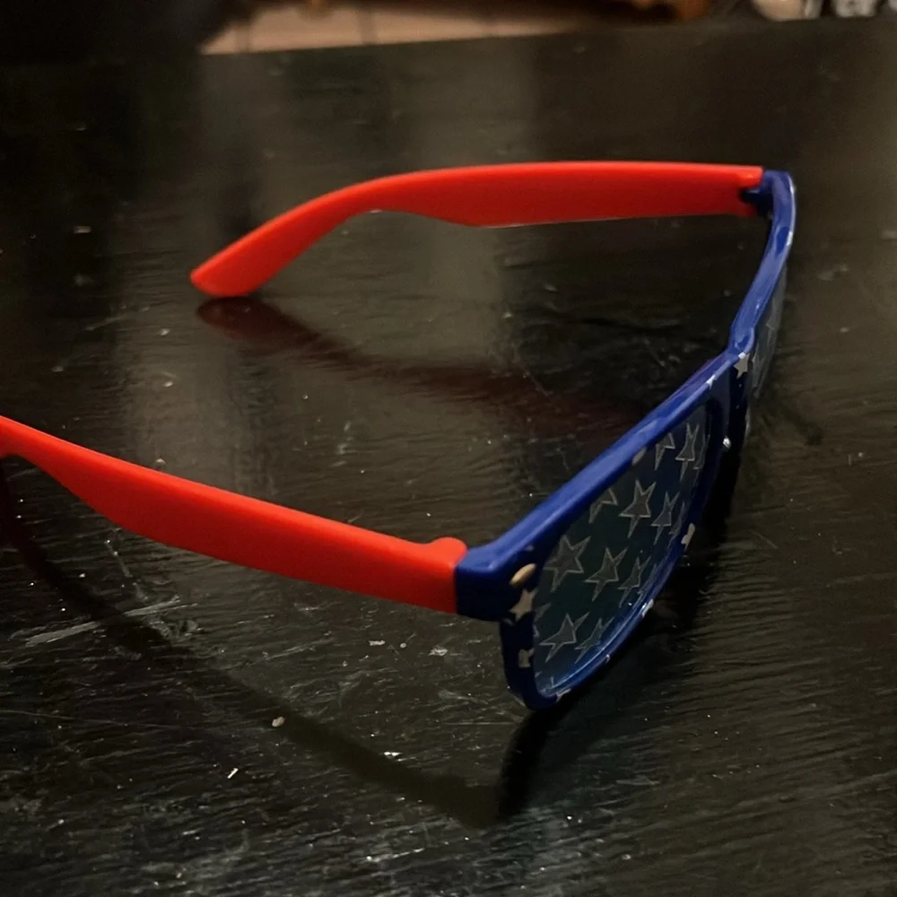 PATRIOTIC GLASSES-RED/WHT/BLUE OS